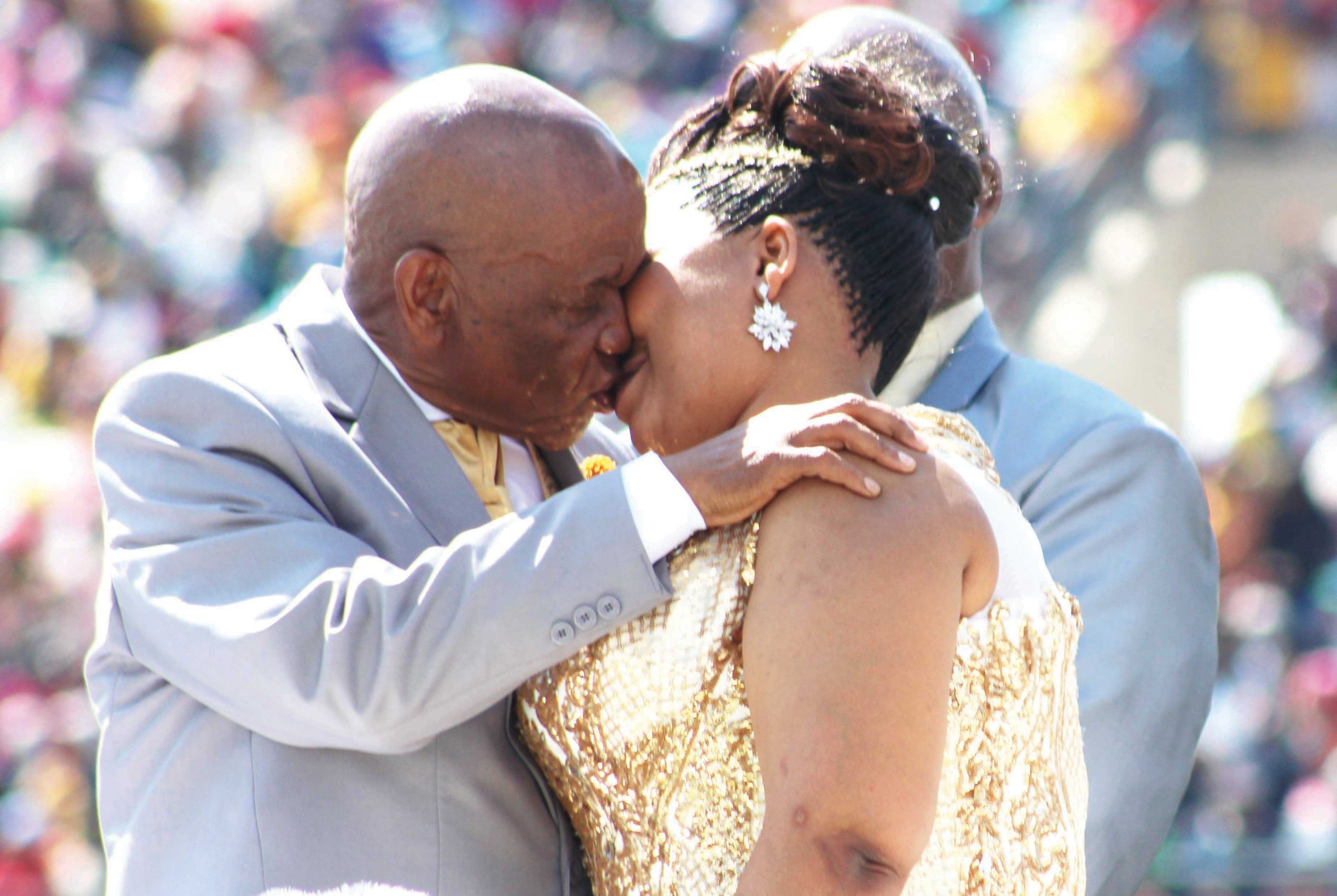 lesotho first lady wedding dress Breaking: resists arrest upload-20210621